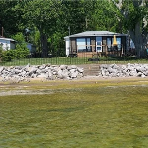 Paradise Point Cottage